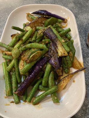 Thai dish, tasted Chinese, they were able to serve mild  at Zhi Zhu in Kuantan