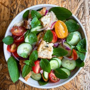 organic panzanella salad with multigrain bread at Veg To Go in Sao Paulo