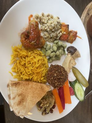 Plate  at Syrisch Eethuis Moushmoush in Arnhem