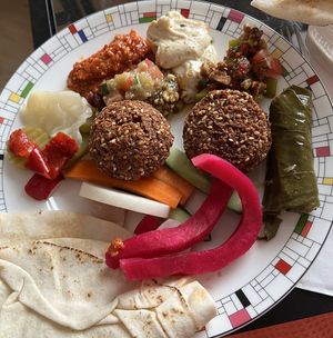 Take out. Maaltijd falafel  at Syrisch Eethuis Moushmoush in Arnhem