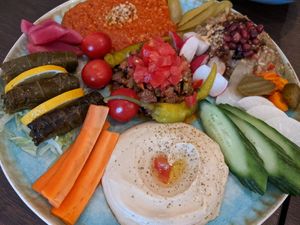 Vegan mezze platter for 3 (comes with pita) at Syrisch Eethuis Moushmoush in Arnhem