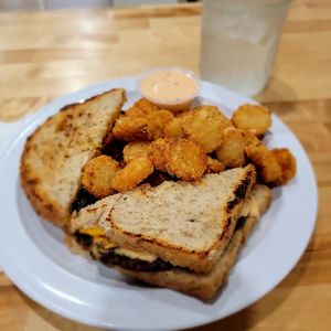 Patty melt at Rutabagas in Lincoln