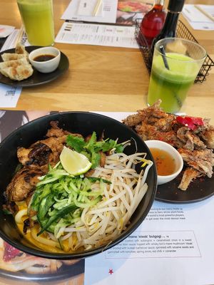 vegan 'chicken' kare lomen

With chilli mushrooms at Wagamama in Bury St Edmunds