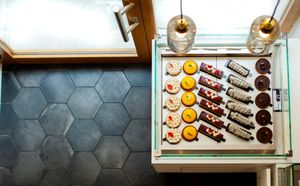 Vegan Pastry in Marseille at Oh Faon in Marseille