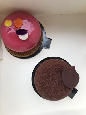Hibiscus and chocolate  at Oh Faon in Marseille