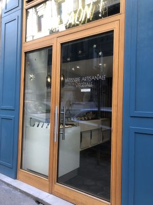 storefront  at Oh Faon in Marseille