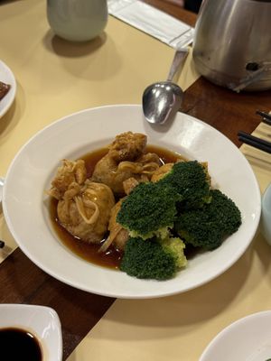 Beancurd patties  at Chi Lin Vegetarian in Kowloon