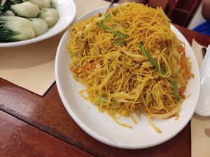 Singapore noodles at Chi Lin Vegetarian in Kowloon