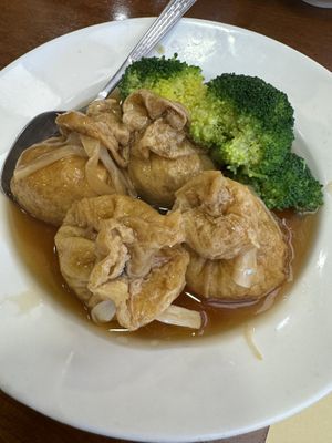 Beancurd patties  at Chi Lin Vegetarian in Kowloon