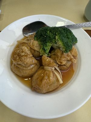   at Chi Lin Vegetarian in Kowloon