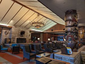 Indoor seating, lounge area at The Great Hall & Emerald Lounge in Jasper