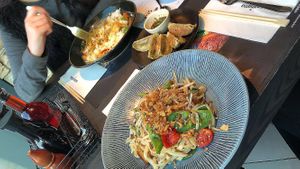 Lovely Yaki Soba and guozas   at Wagamama in Chelmsford