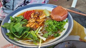 Vegan pho soup at Wagamama in Exeter