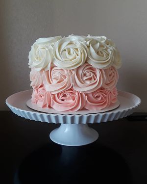 Ombre rosettes at Brio Dessert Studio in Port Charlotte