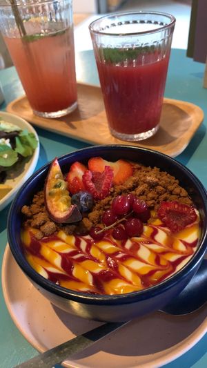 vegan joghurt bowl  at Stoet in Enschede