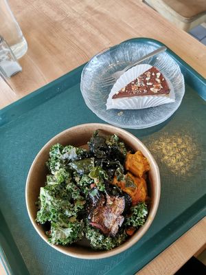 Salad and vegan cheesecake at The Green Door in Ottawa