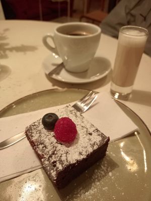 Vegan Brownie at Liebling in Vienna