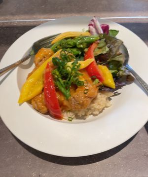 VEGAN KARAAGE RICE BOWL CHILI MAYO  at Cosme Kitchen Adaptation in Osaka