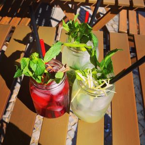 homemade iceteas at Caphe Phin in Berlin