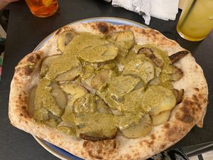 Potato pizza with pistachio   at Timilia in Palermo