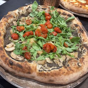 Veg veg pizza  at Timilia in Palermo