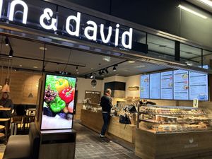   at Dean & David - Hauptbahnhof Express in Berlin