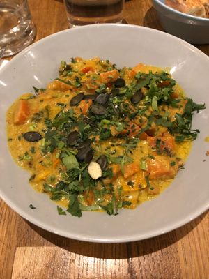 Coconut curry on cauliflower rice  at Loulou Friendly Diner in Paris