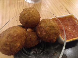 Menu of the day / 1st course / Falafel (excellent, now that you're asking) at Raices in Pamplona