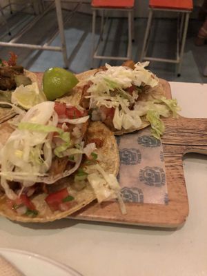 Tinga de pollo vegano 🤤   at Mano de Santo in Sevilla