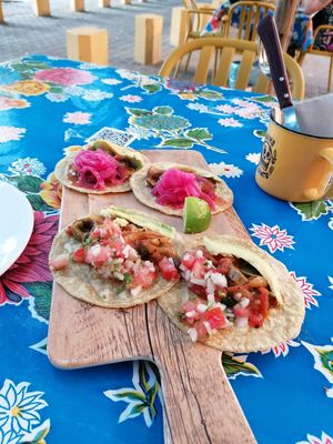above: mushrooms / below: mexican cactus at Mano de Santo in Sevilla