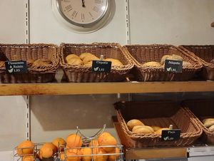 Alle bagels met blaadjes zijn vegan at BetterBagels Bakery in Leiden