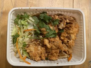 V9 with crispy vegan chicken, salad, noodles and vegetables  at Nammi in Berlin