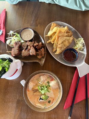 Wan tan, tofu sticks and spicy soup  at Nammi in Berlin