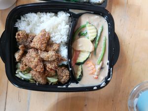 Vegan crispy duck with peanut sauce at Nammi in Berlin