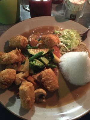 V16 peanut sauce with vegetables, rice, salad and tempeh tofu  at Nammi in Berlin