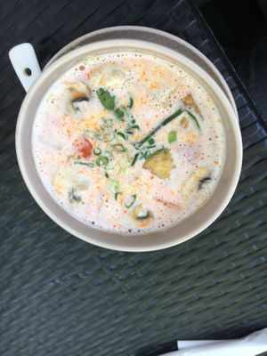 coconut soup with tofu and vegetables  at Nammi in Berlin