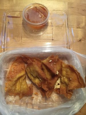 crispy tofu bags at Nammi in Berlin