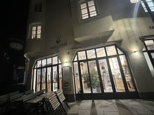 outside  at Dean & David in Passau