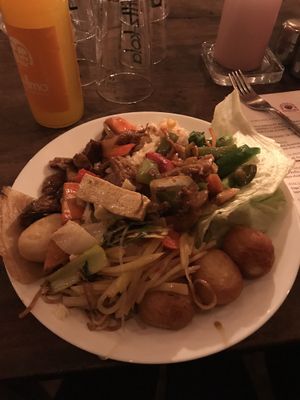 Huge buffet plate at Veggie Heroes - Viktoriagade in Copenhagen