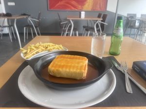 Vegan Francesinha  at Spacos in Vila Praia De Ancora
