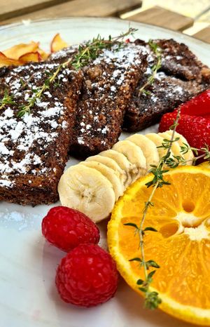 French toast 🍌🍓🌱😊👍 at co Jak co in Poznan