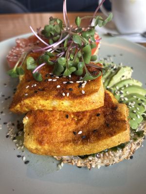 Tofu and avocado bagel  at co Jak co in Poznan