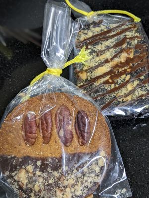 Vegan and gluten-free pecan cookie and hazelnut brownie at Poke and Co - Central Park Tower in Dubai