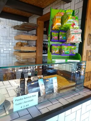 Snacks they have at Amico Bio Mergellina in Naples