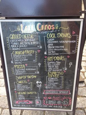 Menu board (August 2018) at Kafe Chaos in Bergen