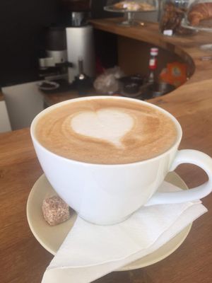 Heart at Kafe Chaos in Bergen