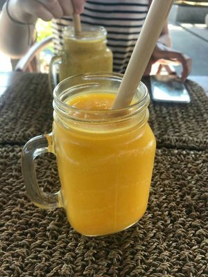 Mango lemonade at Ithaka in Canggu