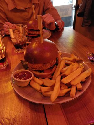 Avocado burger at Plein 4 in Eindhoven