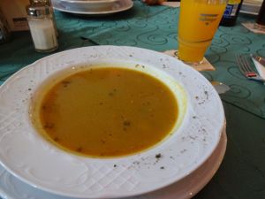 vegan vegetabe soup. For free at lunchtime at Kitchens Of India in Bremen