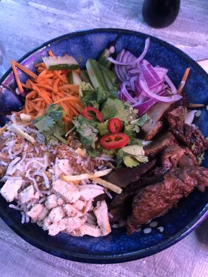 Vegan salat bowl with seitan and tofu  at Banhs & Coffee in Leeuwarden